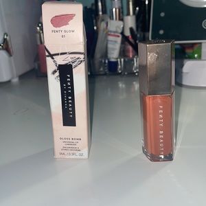 Rihanna’s Fenty beauty gloss bomb universal lip luminizer in shade fenty glow